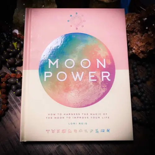 THEOMSHOPPE CSB Moon Power: How to Harness the Power of the Moon to Improve Your Life